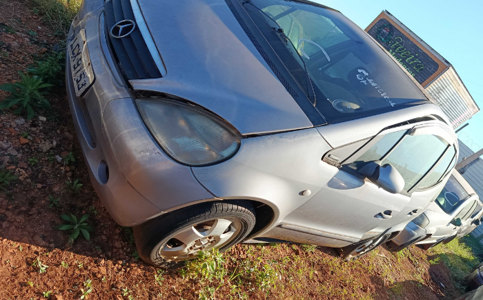 M.BENZ/A 160 — foto 3 de 4