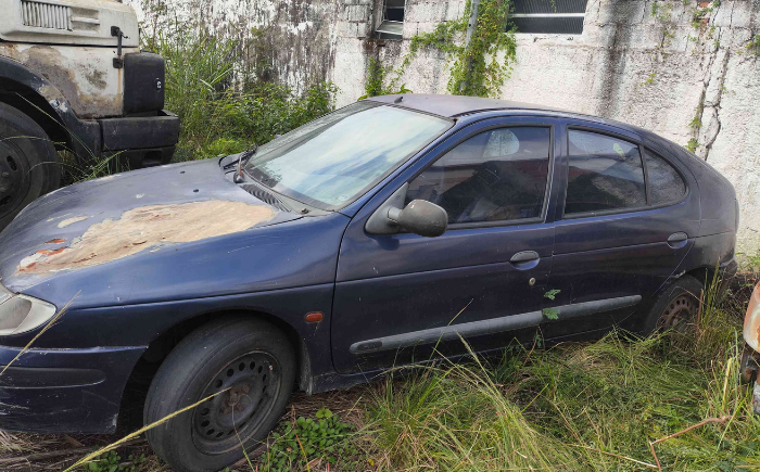 IMP/RENAULT MEGANE 1.6 B — foto 3 de 4