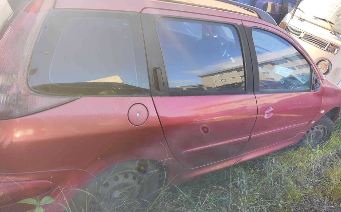 PEUGEOT/206 SW16 PRES FX — foto 3 de 4