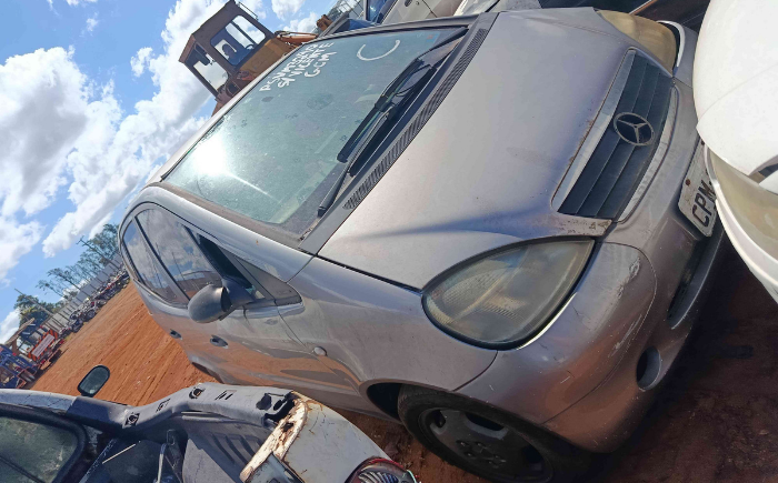 M.BENZ/A 160 — foto 3 de 3